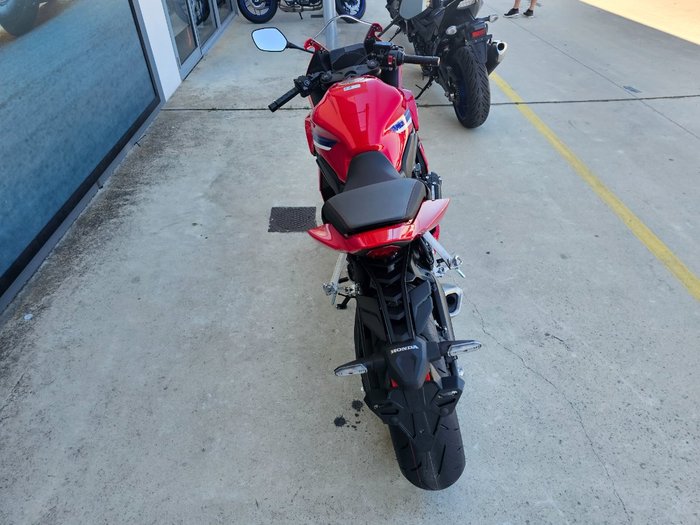 2025 Honda CBR650RAC Red