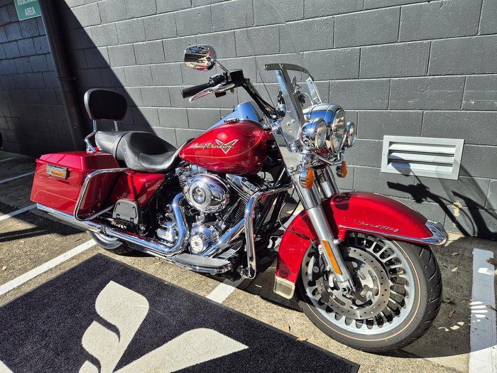 2013 Harley-Davidson Road King 1690 (FLHR) Touring Red