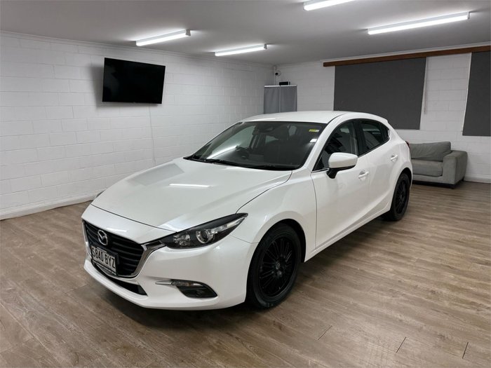 2018 Mazda 3 SP25