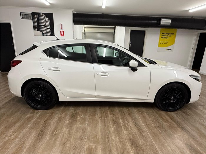 2018 Mazda 3 SP25