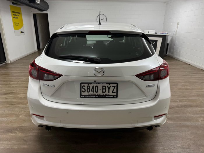 2018 Mazda 3 SP25