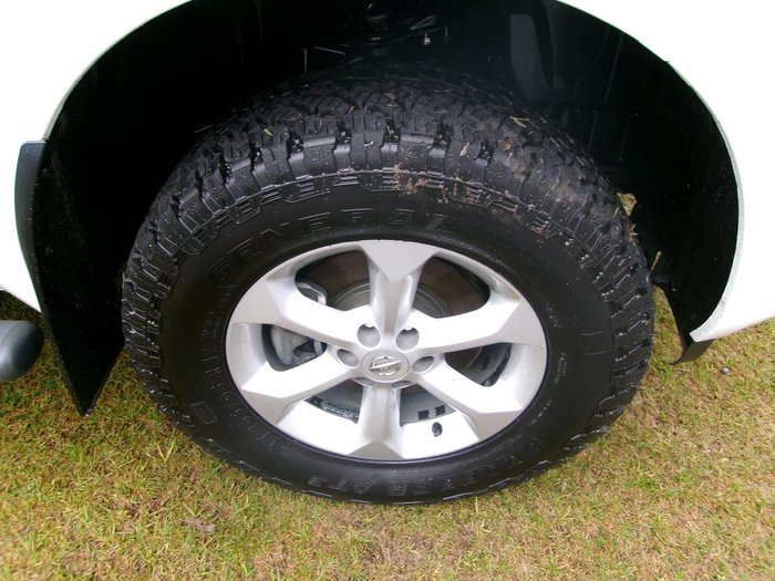 2013 Nissan Navara ST-X 550