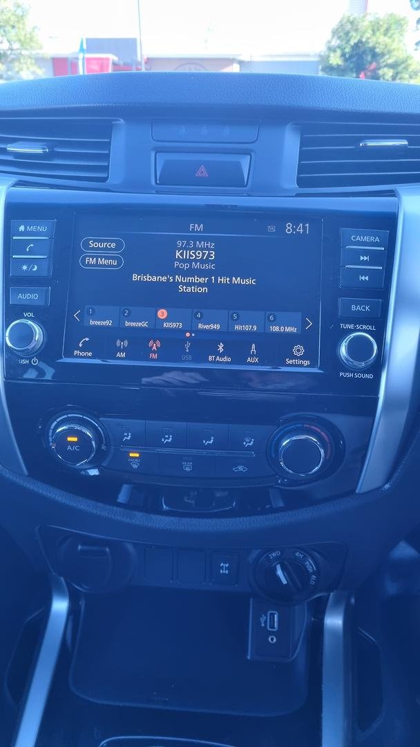 2020 Nissan Navara SL
