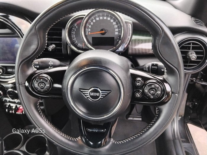 2019 MINI Cooper Cooper