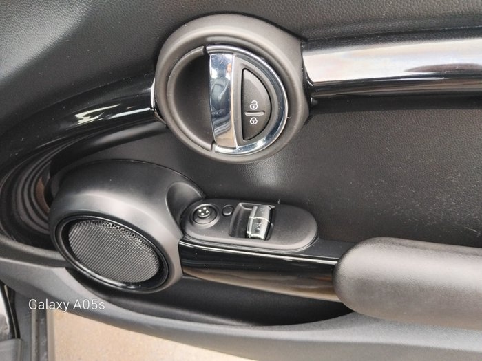 2019 MINI Cooper Cooper