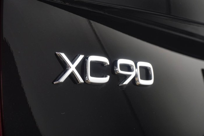 2024 Volvo XC90 Ultra T8 Plug-In Hybrid