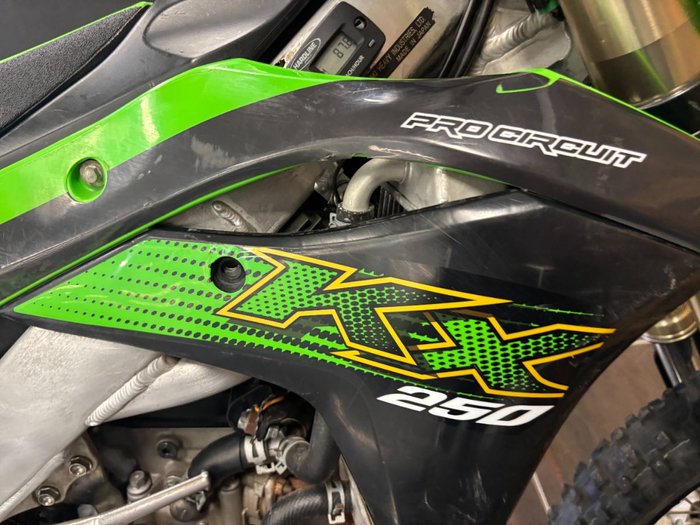 Kawasaki 2020 KAWASAKI 252CC KX252BLF GREEN