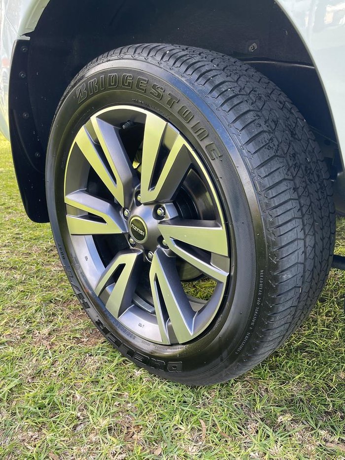 2022 Isuzu MU-X LS-T