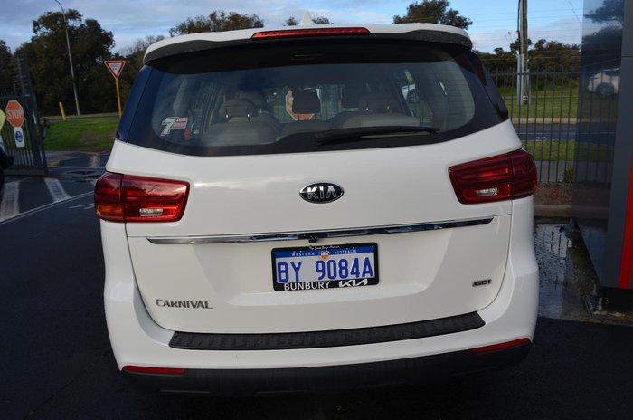 2018 Kia Carnival S