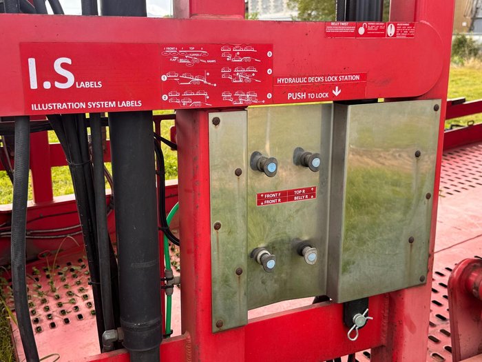 2016 Topstart Tandem Axle 48' Seven Pack Red