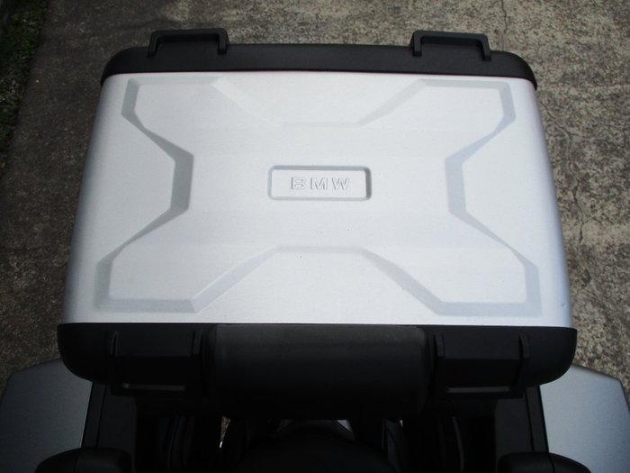 2016 BMW Motorrad R1200R GREY