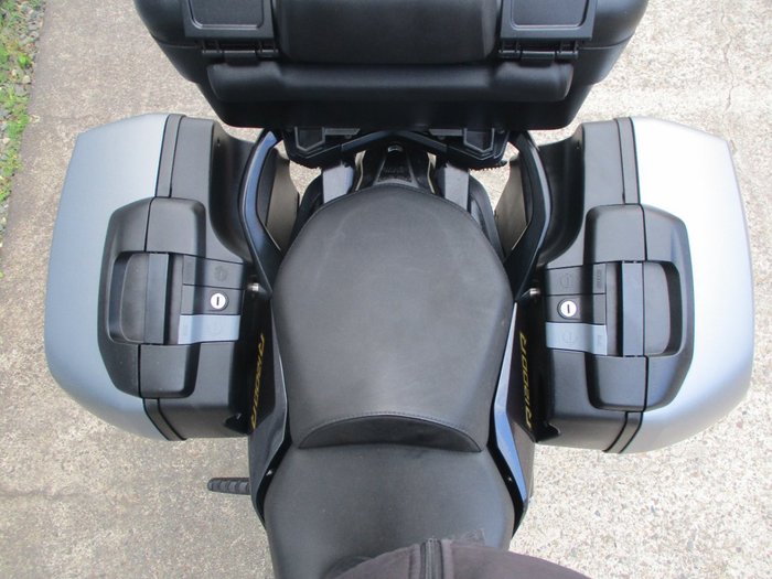 2016 BMW Motorrad R1200R GREY