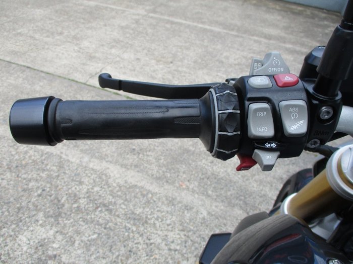 2016 BMW Motorrad R1200R GREY