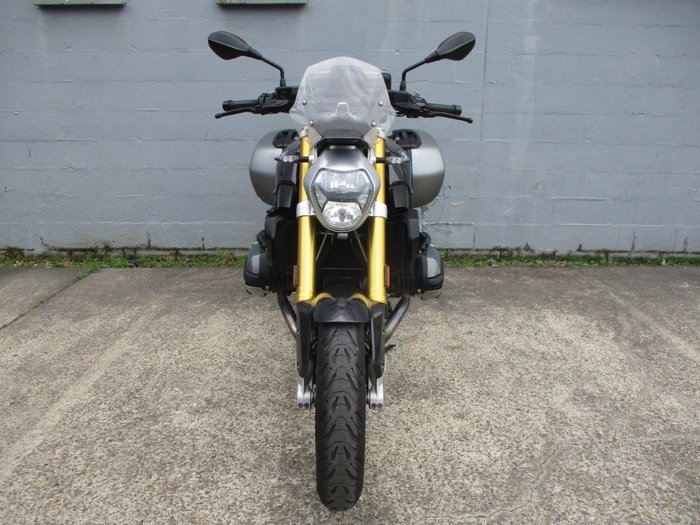 2016 BMW Motorrad R1200R GREY