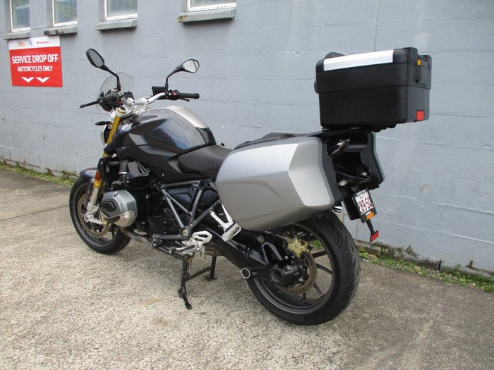 2016 BMW Motorrad R1200R GREY