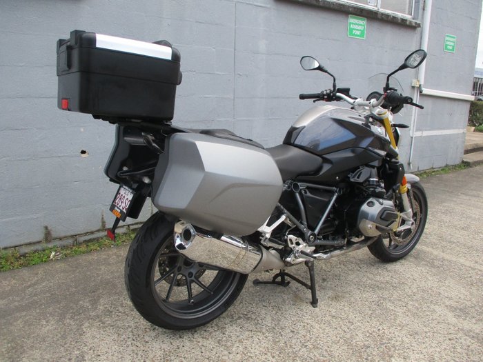 2016 BMW Motorrad R1200R GREY