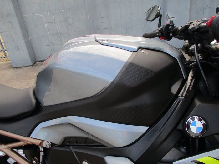 2024 BMW Motorrad S 1000 R BLUE