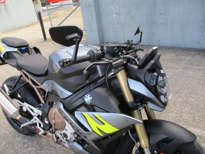 2024 BMW Motorrad S 1000 R BLUE