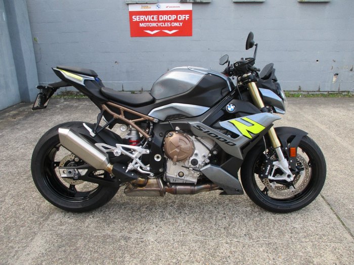 2024 BMW Motorrad S 1000 R BLUE