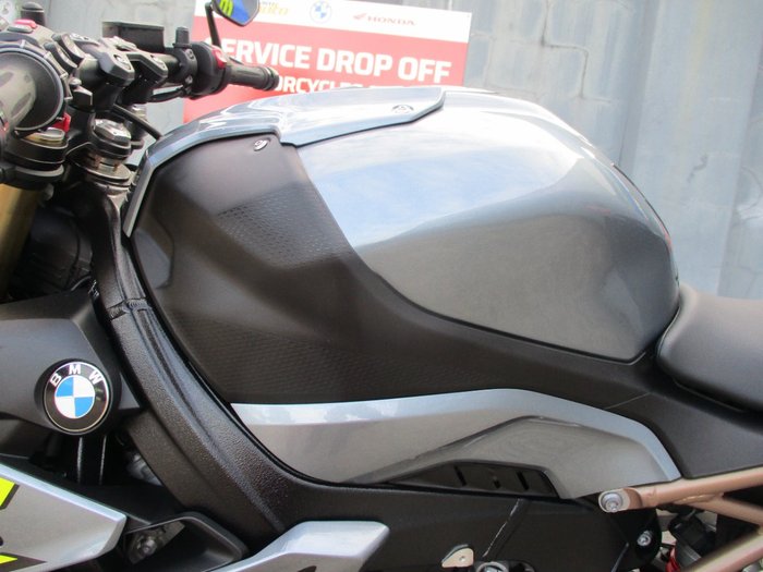 2024 BMW Motorrad S 1000 R BLUE