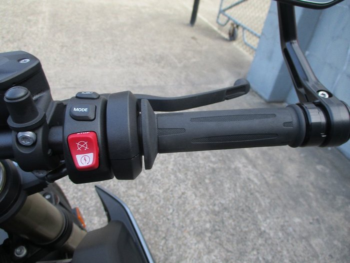 2024 BMW Motorrad S 1000 R BLUE