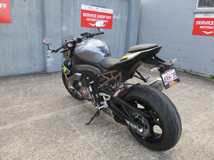 2024 BMW Motorrad S 1000 R BLUE