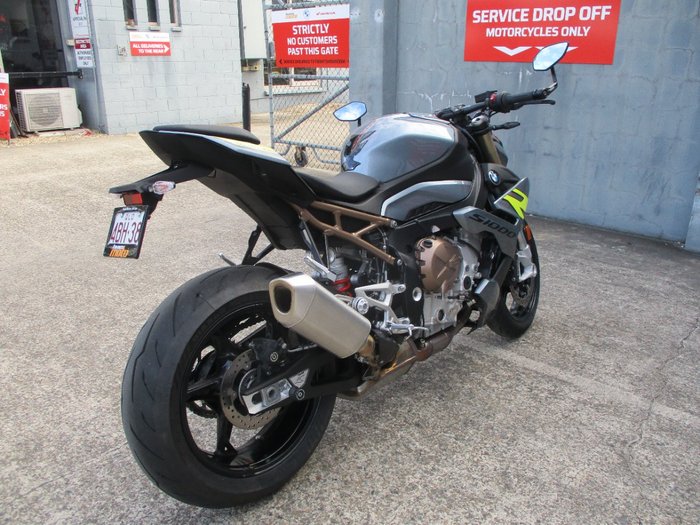 2024 BMW Motorrad S 1000 R BLUE