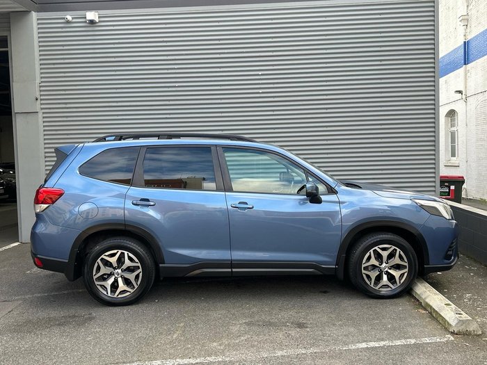 2022 Subaru Forester 2.5i