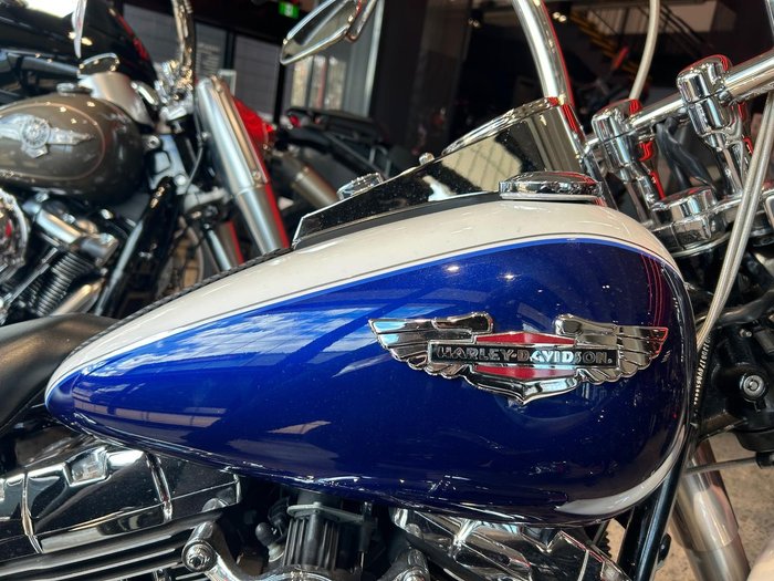 2006 Harley-Davidson Softail Deluxe 1450 (FLSTN) Softail Blue