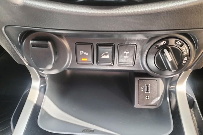 2019 Nissan Navara N-TREK