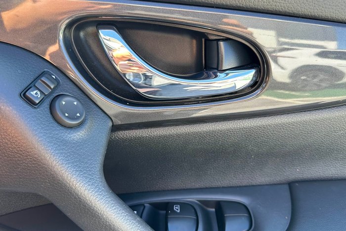 2020 Nissan X-TRAIL ST