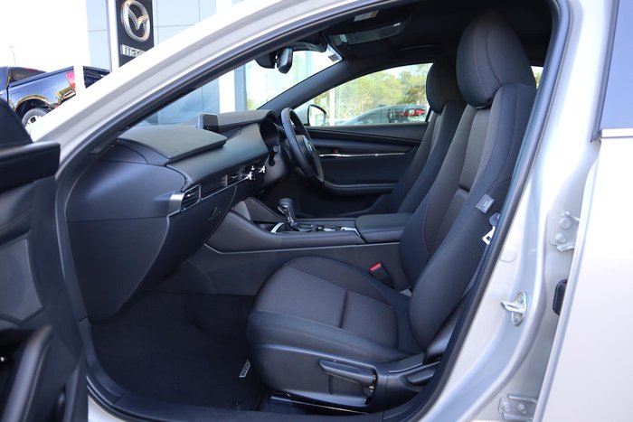 2025 Mazda 3 G20 Evolve