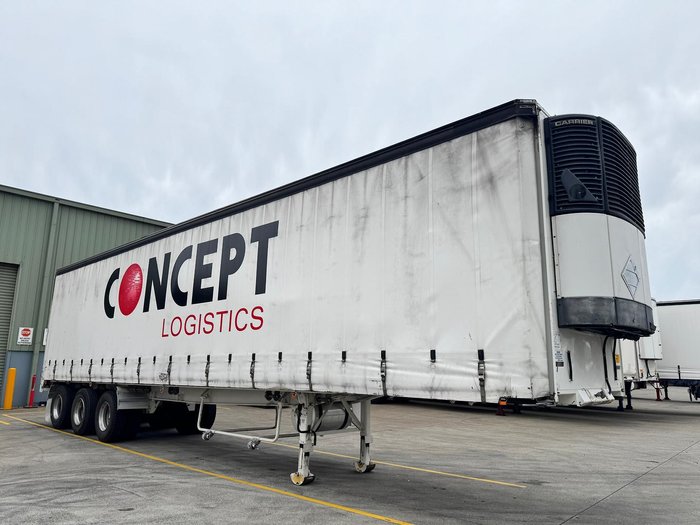 2002 Krueger St3 22 Pallet Sd Refrigerated Curtain Sider