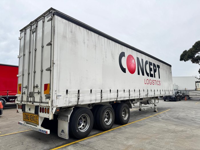 2002 Krueger St3 22 Pallet Sd Refrigerated Curtain Sider