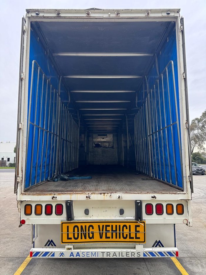 2002 Krueger St3 22 Pallet Sd Refrigerated Curtain Sider