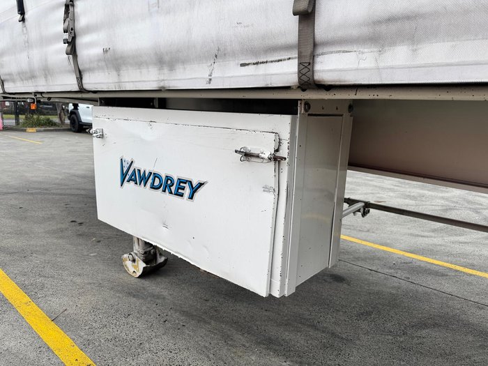 2002 Krueger St3 22 Pallet Sd Refrigerated Curtain Sider