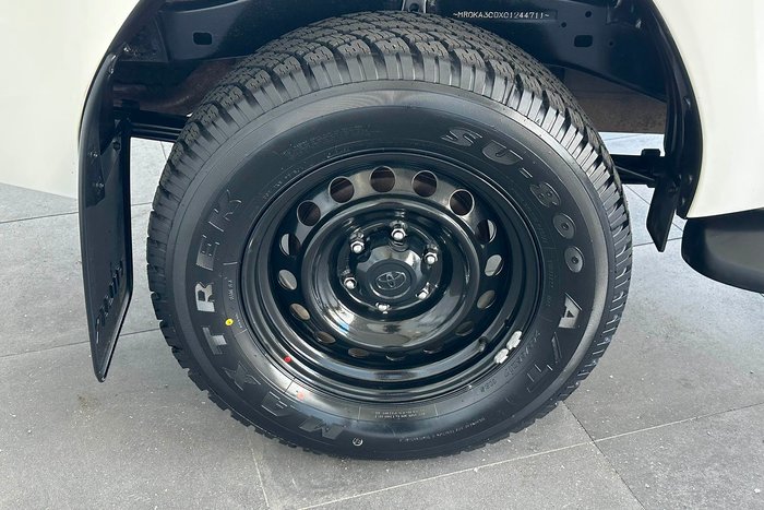 2020 Toyota Hilux SR