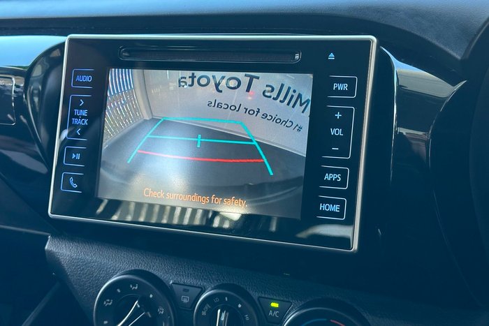 2020 Toyota Hilux SR