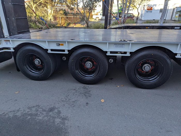 2025 Beavertail Trailers 45 Ft Drop Deck 40 Tonne Atm