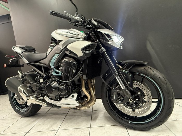 2025 Kawasaki 2025 Kawasaki 900CC Z900 SILVER/BLACK/BLUE