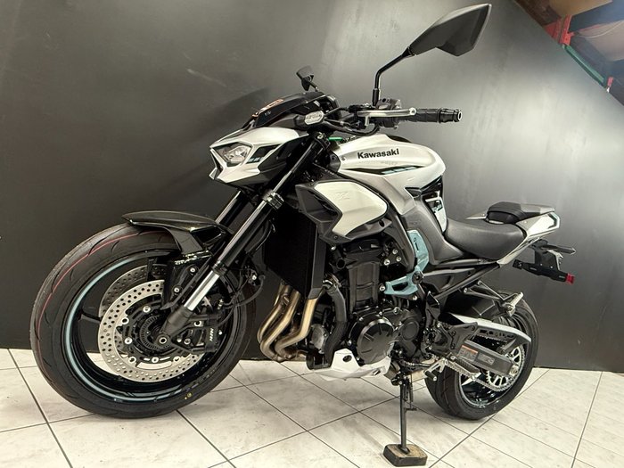 2025 Kawasaki 2025 Kawasaki 900CC Z900 SILVER/BLACK/BLUE