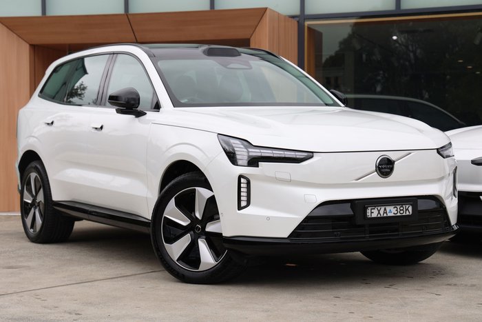 2025 Volvo EX90
