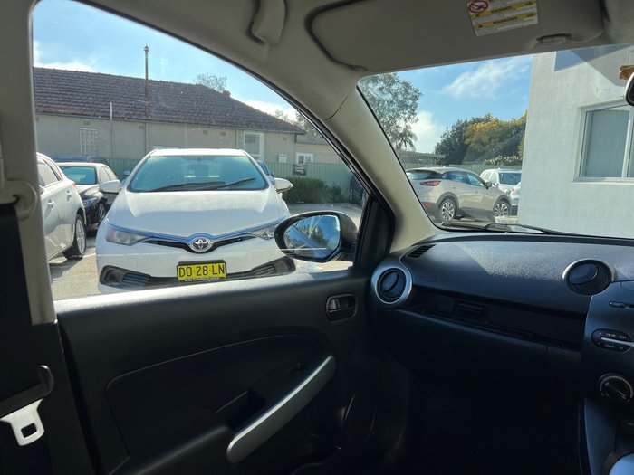 2010 Mazda 2 Neo