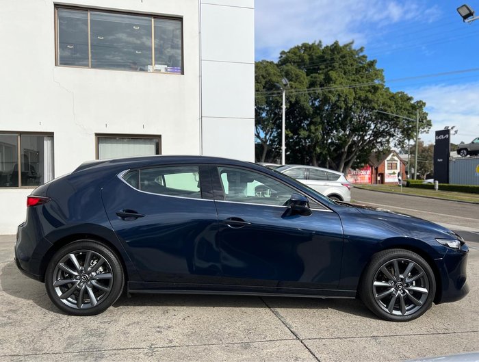 2023 Mazda 3 G20 Touring