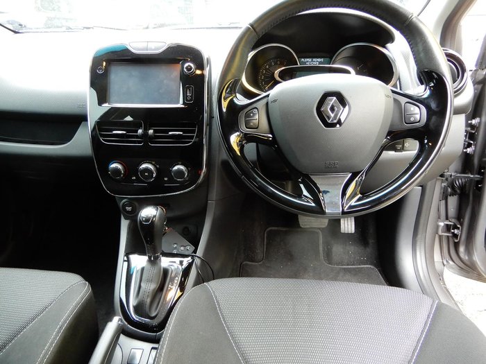 2015 Renault Clio Expression IV B98 Grey
