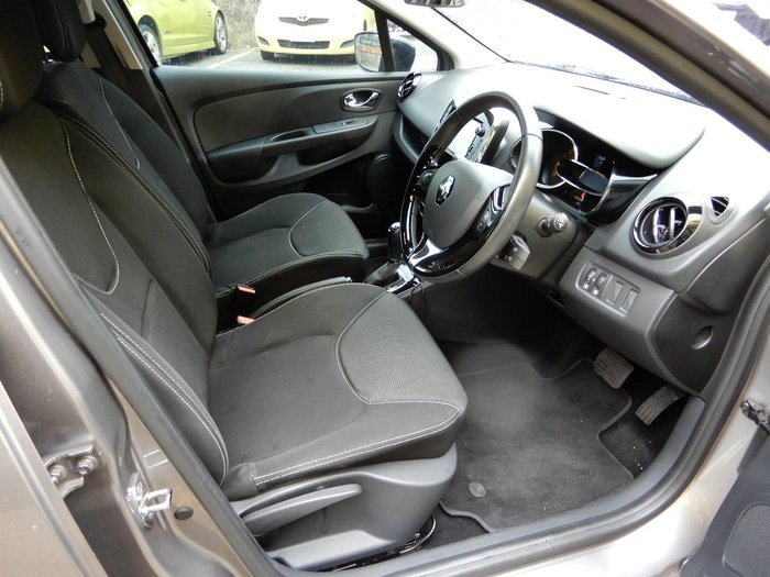 2015 Renault Clio Expression IV B98 Grey
