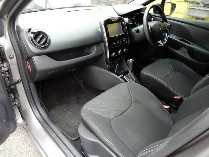 2015 Renault Clio Expression IV B98 Grey
