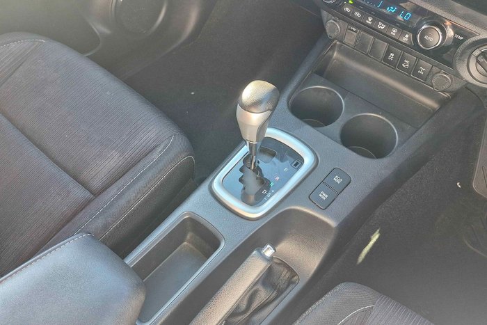 2019 Toyota Hilux SR5