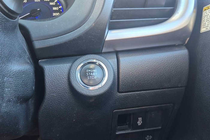 2019 Toyota Hilux SR5