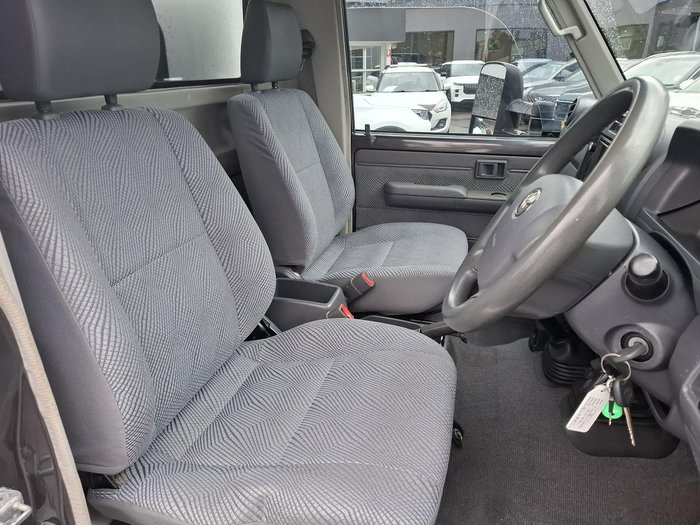 2012 Toyota Landcruiser GXL